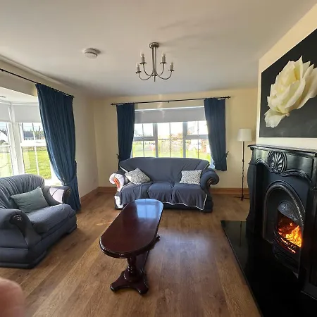 Σπίτι διακοπών House In *