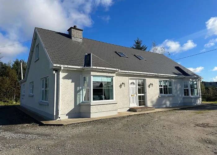 House In * Glenties